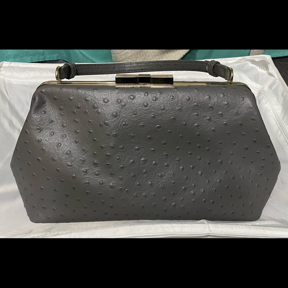 kate spade Handbags - Kate spade hand bag